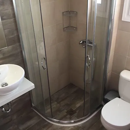 Blue Pearl Apartment Haraki
